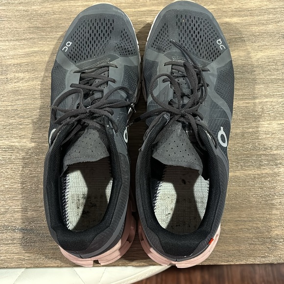 On Running Womens Cloudflow Mesh Rock Rose Trainers - Picture 2 of 5